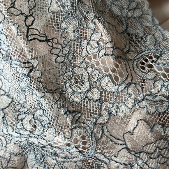 Victoria’s Secret Lace Top Satin Slip - Picture 6 of 9